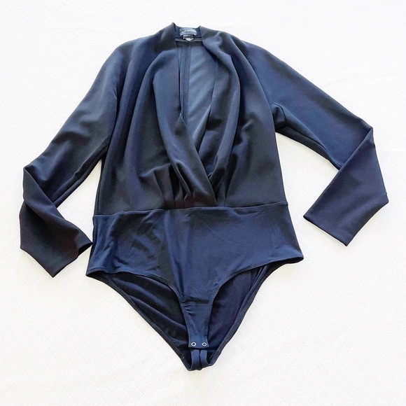 Club Monaco Black Deep V Cut Bodysuit Long Sleeve Top SZM - Picture 7 of 7